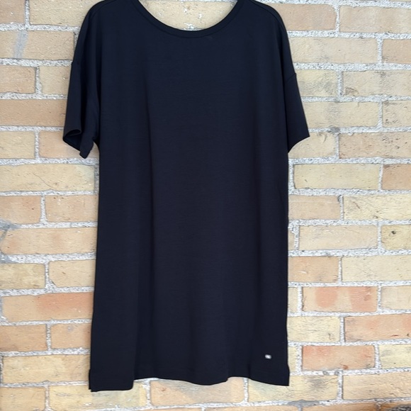 FIG Black V-Neck/Crewneck T-Shirt Dress - Picture 2 of 5